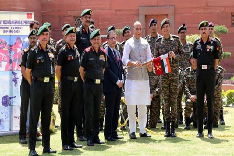 2027 तक हर सैनिक होगा ड्रोन टेक्नोलॉजी में माहिर : रक्षा मंत्री राजनाथ सिंह