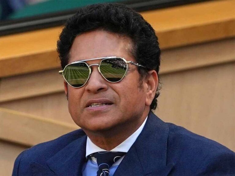 2011 वर्ल्ड कप फाइनल: युवराज से पहले धोनी को भेजने के पीछे की वजह बताई सचिन ने