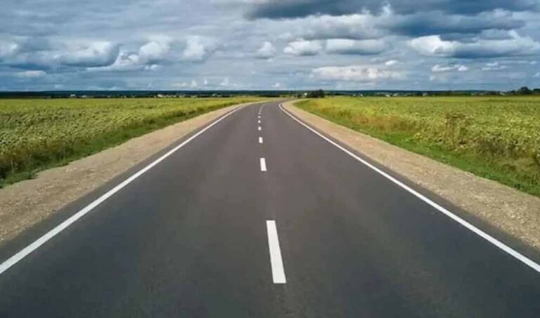 गांव की सड़कों का रखरखाव तेज, इतनी बड़ी राशि से हो रहा ग्रामीण सड़कों का विकास