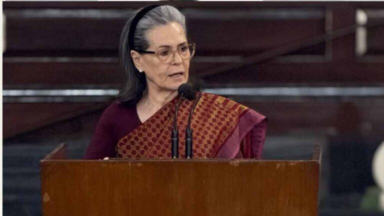 भाजपा का दावा: नागरिकता से पहले ही सोनिया गांधी बनीं वोटर, SIR विवाद पर मचा बवाल
