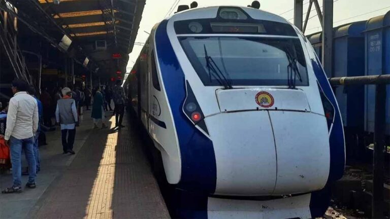 फेस्टिव सीजन में यात्रियों के लिए तोहफा, इंदौर-भोपाल-नागपुर वंदे भारत में बढ़ेंगे कोच