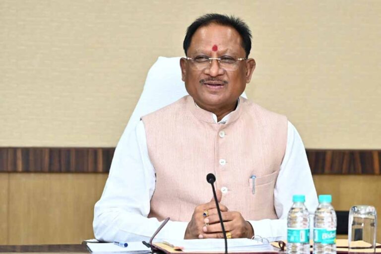 मुख्यमंत्री की घोषणा पर त्वरित अमल : मनोरा कॉलेज भवन निर्माण के लिए 4.61 करोड़ रूपये की स्वीकृति