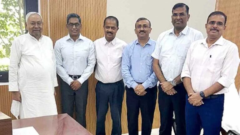 बिहार के नए मुख्य सचिव बने प्रत्यय अमृत, सीएम नीतीश ने दी बधाई