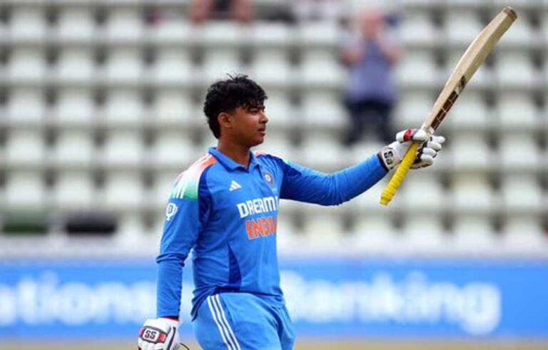 U-19 मैच में वैभव सूर्यवंशी का तूफान, ऑस्ट्रेलिया में बल्ले से मचाया कोहराम
