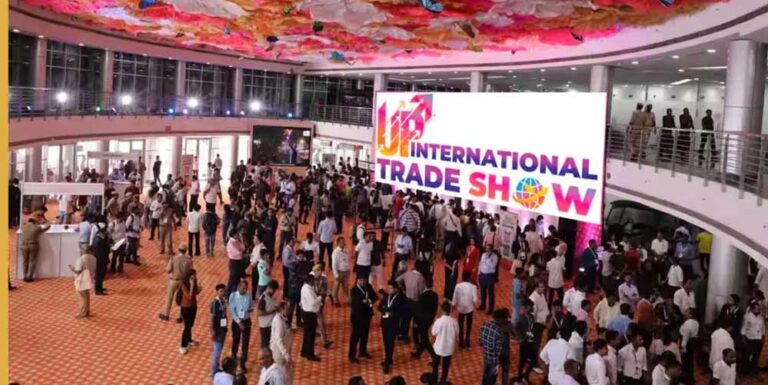 देशी व्यापारी और विदेशी खरीदारों का संगम बना यूपी इंटरनेशनल ट्रेड शो