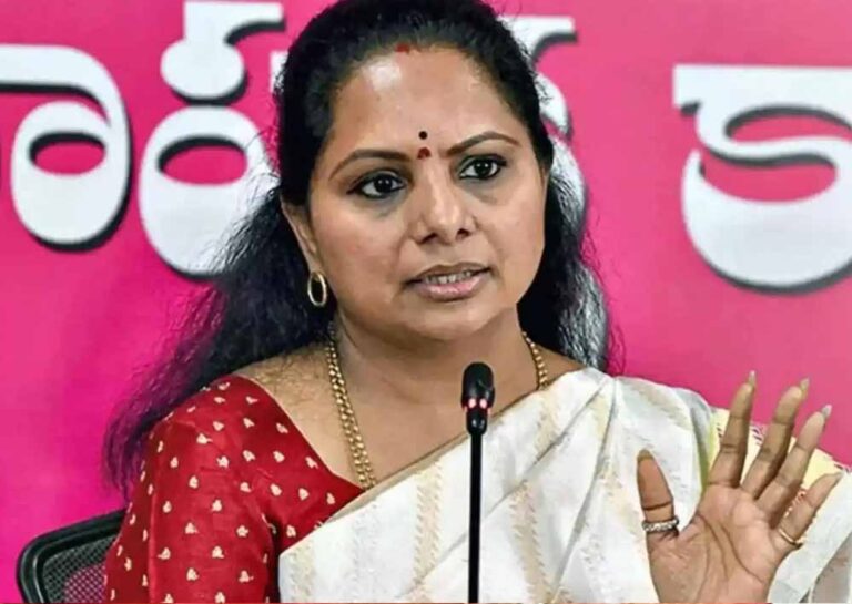KCR का बड़ा फैसला! पार्टी विरोधी गतिविधियों पर बेटी कविता निलंबित