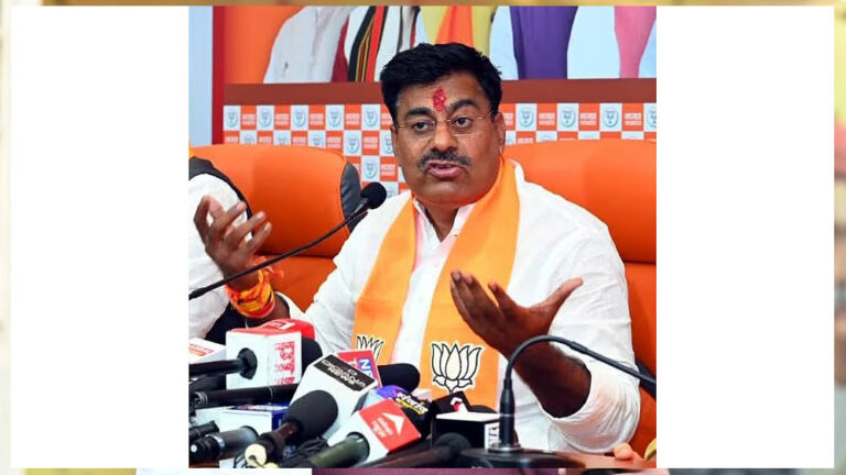 विधायक रामेश्वर शर्मा भड़के: उमंग सिंघार आदिवासियों को ईसाई बनाना चाहते हैं, कहा- सोनिया गांधी को खुश करने के लिए