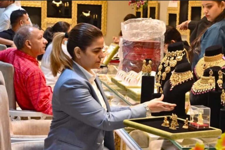 आज एक बार फिर सोना-चांदी के भावों ने उछाल, जानें कितने बढ़े रेट