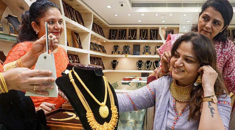 सोने-चांदी की कीमतों में जबरदस्त उछाल: 10 ग्राम सोना ₹1.10 लाख पार, चांदी ₹1.29 लाख के करीब