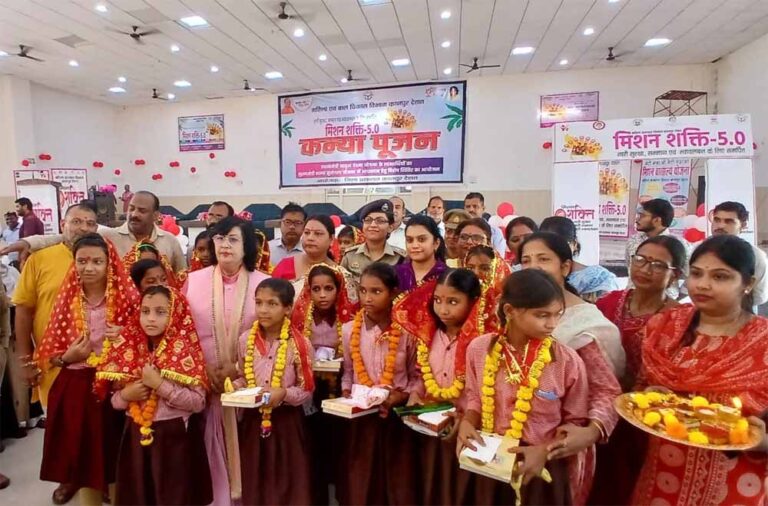 अष्टमी के दिन  हुआ 5 लाख से अधिक बेटियों का कन्या पूजन