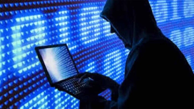 पहलगाम आतंकी हमले के नाम पर नोएडा की बुजुर्ग से 44 लाख की ठगी