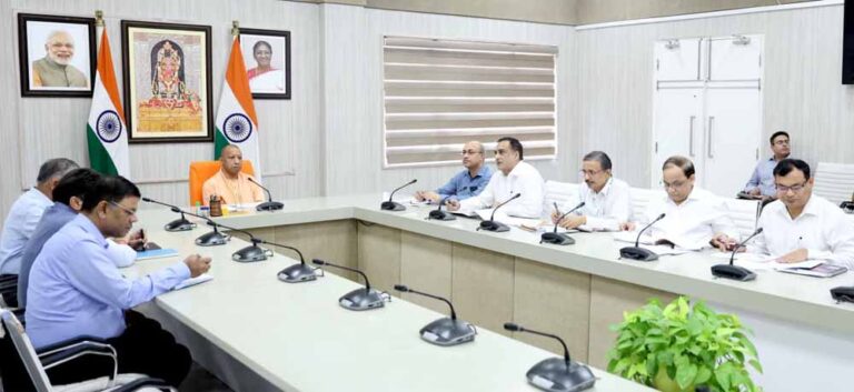 जीरो पावर्टी अभियान के दूसरे चरण में पीएम उज्ज्वला और अटल आवासीय जैसी योजनाओं पर फोकस