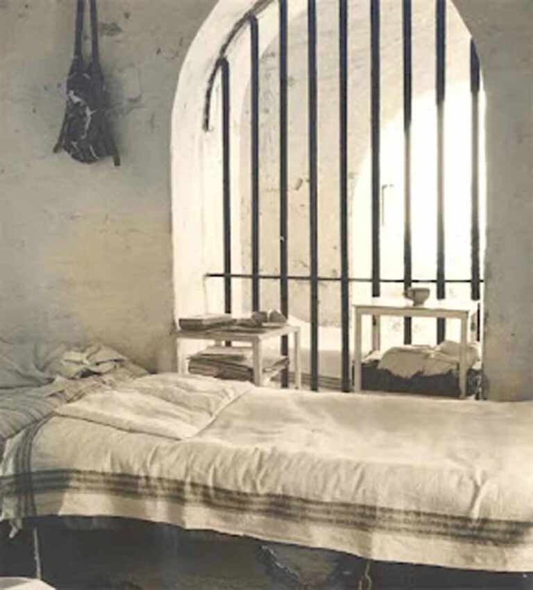जेल की दीवारों के भीतर गूँजी छठ की भक्ति: 56 बंदियों ने रखा व्रत, प्रशासन ने की विशेष व्यवस्था