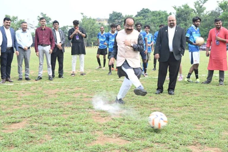 रायपुर : उप मुख्यमंत्री  अरुण साव ने अंतर-विश्वविद्यालय उत्सव का किया शुभारंभ