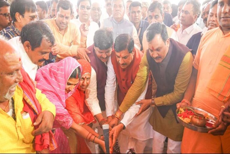हर एक किसान के साथ खड़ी है सरकार, एक-एक खेत का किया जा रहा है सर्वे
