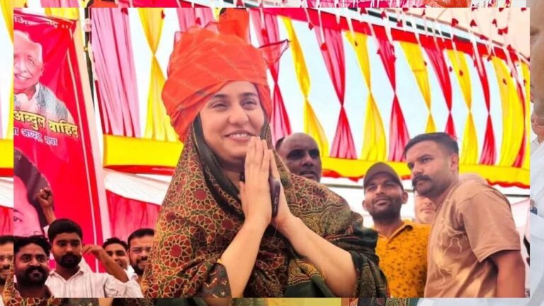 PDA चौपाल’ में पहुंचीं इकरा हसन, गुर्जर समाज ने किया स्वागत, पहनाई भगवा पगड़ी