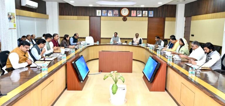 साय कैबिनेट का ऐतिहासिक फैसला : धान खरीदी ₹3100 प्रति क्विंटल, किसानों के खाते में जल्द पहुंचेगा पैसा
