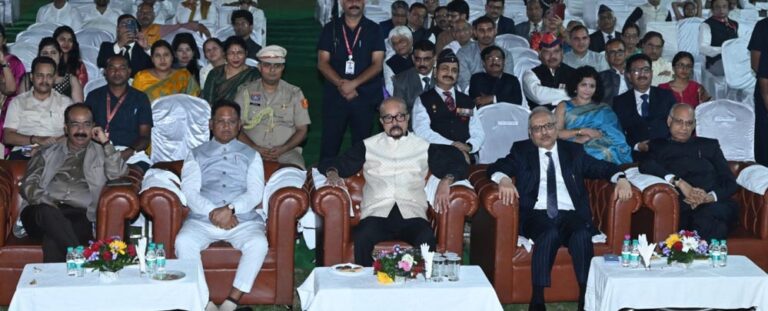 रायपुर : राजभवन में दीपावली मिलन समारोह का हुआ आयोजन