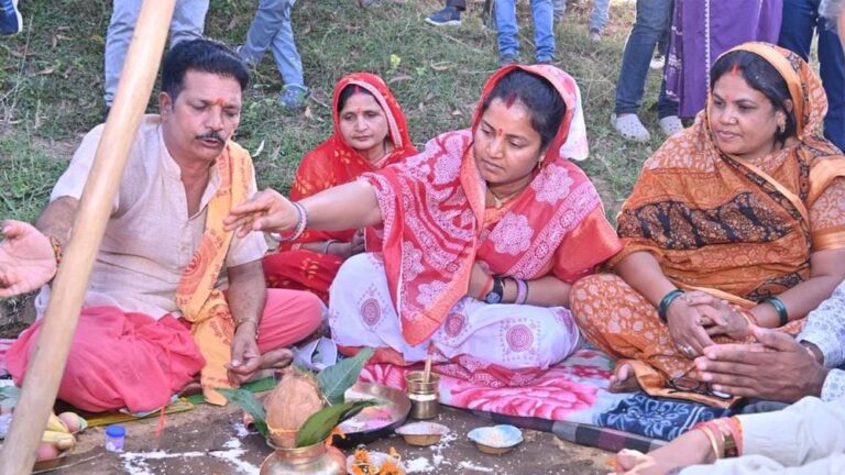 रायपुर : मंत्री श्रीमती लक्ष्मी राजवाड़े ने बैजनाथपुर जलाशय जीर्णोद्धार कार्य का किया भूमिपूजन