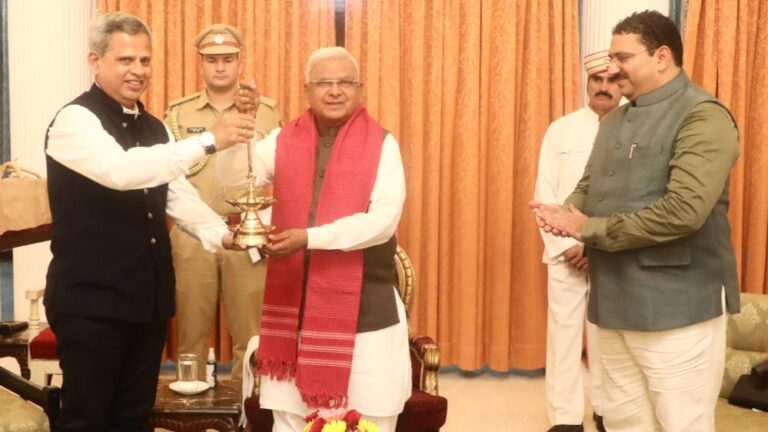 राजभवन को लोक कल्याण का केन्द्र बनाया : राज्यपाल पटेल