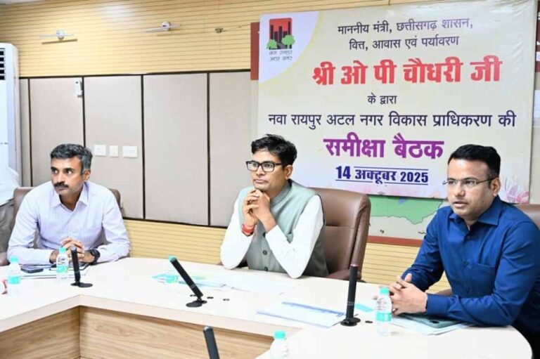 नवा रायपुर में विकास की गहन समीक्षा: मंत्री ओपी चौधरी ने बताया संतुलित और आधुनिक विकास पर जोर