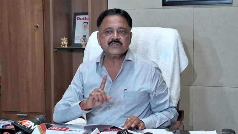 JMM बिहार में चुनाव मैदान में? सुदिव्य कुमार सोनू ने तेजस्वी से की बातचीत