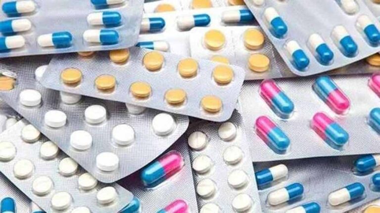 केंद्र ने 34 दवाओं पर लगाई पाबंदी, उल्लंघन पर 3 साल की सजा