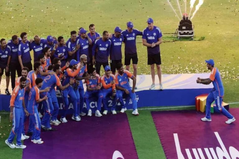 PAK पर जीत के बाद टीम इंडिया ने क्यों उठाई ‘अदृश्य ट्रॉफी’? सामने आया आइडिया देने वाला नाम