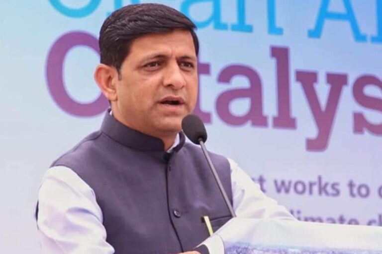 नेहरू पार्क स्विमिंग पूल का जीर्णोद्धार छह महीने से लेट, 4 करोड़ का प्रोजेक्ट अक्टूबर तक अधूरा