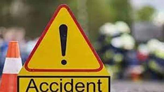 ओसियां में बस-कार की भीषण टक्कर: एक की मौत, 25 से अधिक लोग घायल
