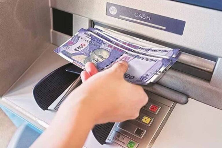 ATM यूजर्स के लिए बड़ी खबर! RBI ने बदल दिए नियम, अब होगी नई पाबंदियाँ