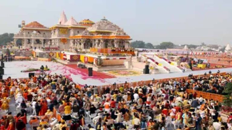 अयोध्या में महाकुंभ का आयोजन: 20,000 राम भक्त करेंगे भव्य कलश यात्रा, 8 राज्यों के सीएम होंगे शामिल