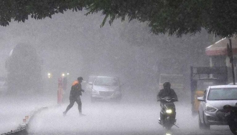 देश के इन राज्यों में भारी बारिश का रेड अलर्ट: 23–27 अक्टूबर तक संभलें!