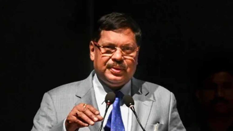 हम भी बच्चे थे, मीलॉर्ड! – CJI गवई की SG तुषार मेहता से अनोखी गुहार ने सबको चौंका दिया