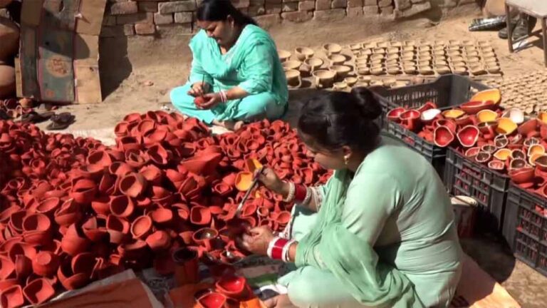 दीपावली पर जगमगाएंगे दिव्यांगजन के हुनर के दीये