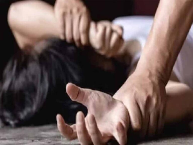फर्जी डॉक्टर का कारनामा! इलाज के नाम पर बुलाया फॉर्महाउस, और फिर किया घिनौना कांड