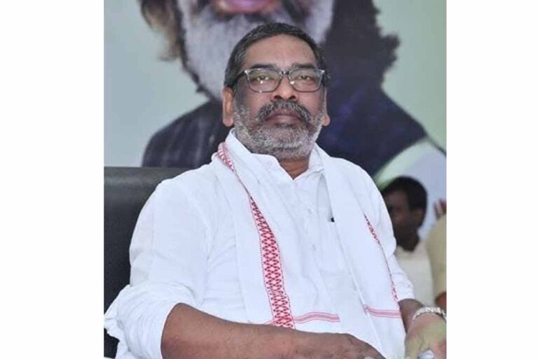 मुख्यमंत्री हेमंत सोरेन ने दी छठ की बधाई, कहा – आस्था और एकता का प्रतीक है यह पर्व