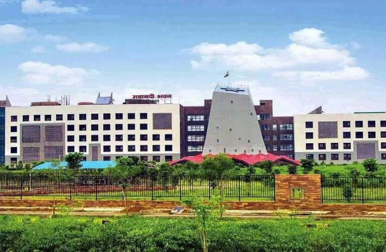 छत्तीसगढ़ में गोवर्धन पूजा पर सरकारी छुट्टी, शासन ने जारी की अधिसूचना