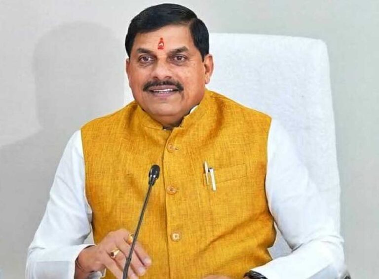 कलेक्टर्स स्वास्थ्य सेवाओं में गुणात्मक सुधार लाएं और हॉस्पिटल का करें सतत विजिट : मुख्यमंत्री डॉ. यादव