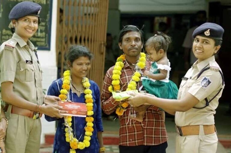 डेढ़ साल बाद बरामद हुई मां-बेटी, केरल से लौटते ही परिवार में छाया दीपावली का उल्लास!