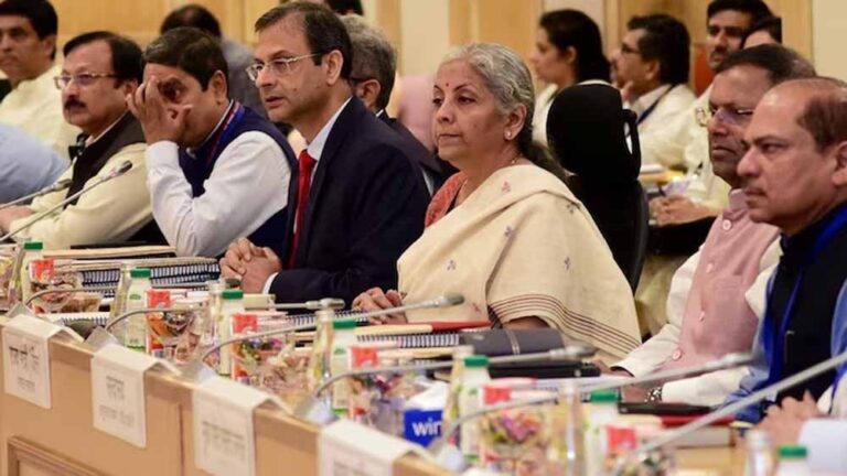 केंद्र का अनुमान: GST सुधारों से इस साल खपत में 10% से अधिक की बढ़ोतरी संभव
