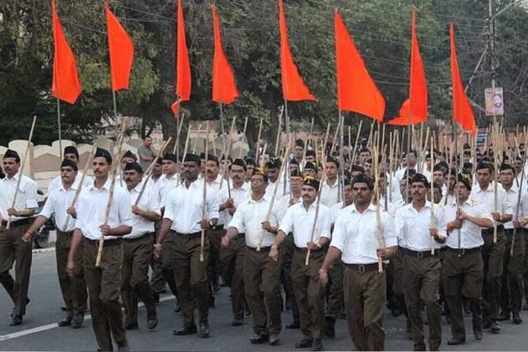 कर्नाटक में RSS के पथ संचलन पर रोक, प्रशासन के फैसले से मचा विवाद