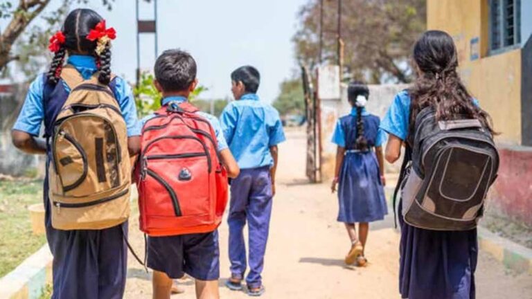 सरकारी स्कूलों में अब छुट्टी का धमाल, जानें कब बच्चों और शिक्षकों को लगेगा लौटने का वक्त