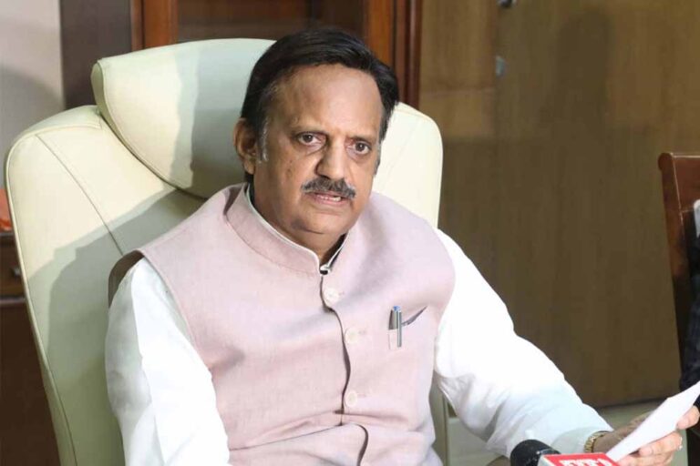 हिनौती गौधाम में संरक्षित शत प्रतिशत गौवंश का पंजीयन करायें : उप मुख्यमंत्री  शुक्ल