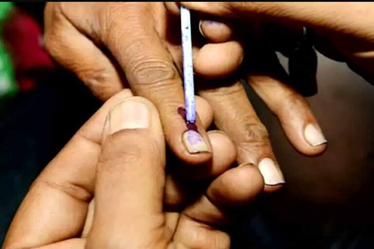 वोटिंग डे पर सभी कर्मचारियों को मिलेगी पेड लीव, निर्वाचन आयोग ने दिया कड़ा निर्देश
