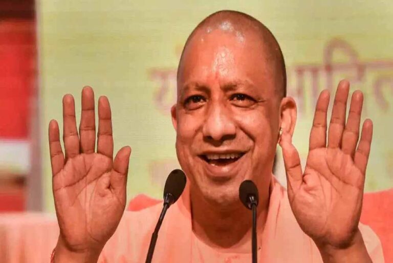CM योगी का दिवाली तोहफा: कर्मचारियों को मिलेगा ₹7,000 का बोनस