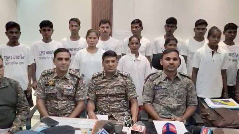 15 माओवादी सरेंडर, इनमें 5 महिलाएँ; कुल 48 लाख का इनाम घोषित