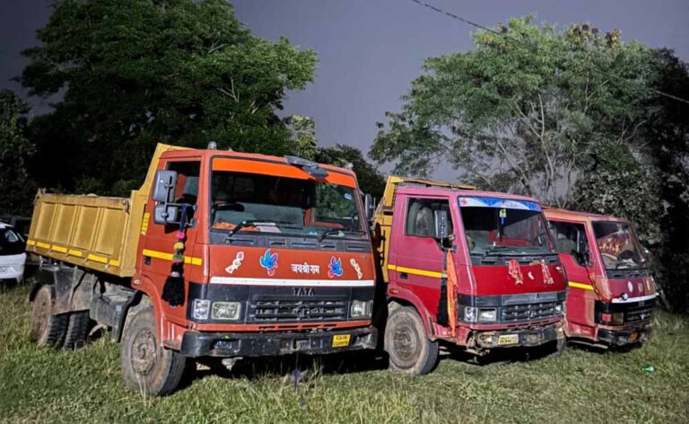 कोरिया जिले में अवैध रेत परिवहन पर प्रशासन की सख्ती