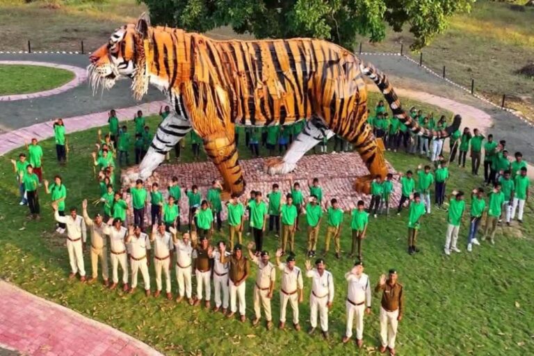 पेंच में बना दुनिया का सबसे बड़ा बाघ स्टैच्यू, मोगली लैंड को पीछे छोड़ा