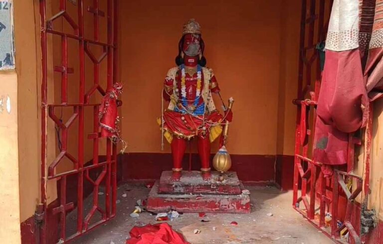 हनुमान जी की मूर्ति क्षतिग्रस्त, बिहार के इस जिले में माहौल तनावपूर्ण—ग्रामीणों का फूटा गुस्सा, SP और DSP मैदान में